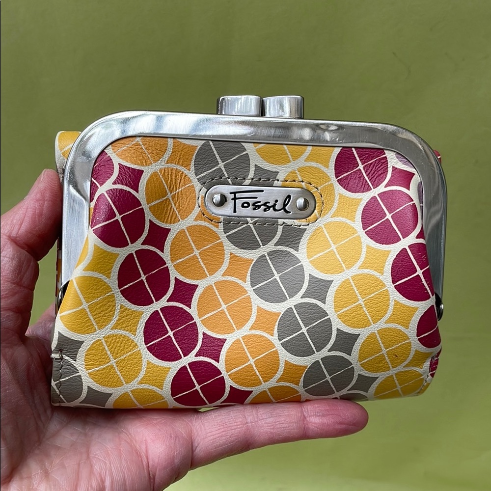 New Fossil Multicolored Geometric Trifold Leather Wallet